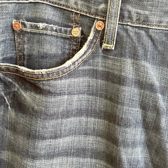 Lucky Brand Men's 221 Classic Straight Leg Jeans, Dark Blue, Size 34x30 NWT - Picture 7 of 12
